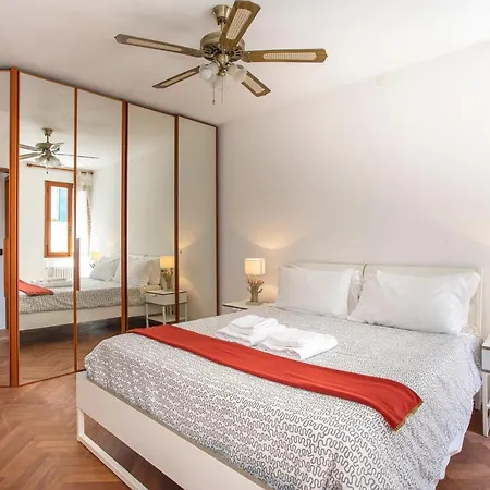 Near San Marco 7 Pax Wifi 2 Bedroom דירה ונציה